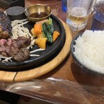 炭火ハンバーグ 肉焼き亭 - 