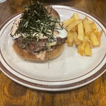 HYOE'S BURGERS + FRIES - 