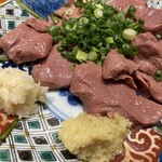 から揚げドラゴンチキン ハイボール キムにい - レバー