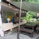 Warung Berkah Jaya - テラス席の数が増えてステキな雰囲気