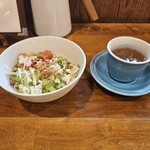 玉子物語 エッグストーリー - サラダ冷たくて美味しい