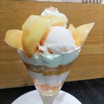 タカノフルーツパーラー - アップ！立派！