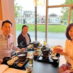 全日餐飲 月之路 - 