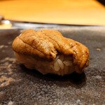 くろ﨑 - 北九州藍島の赤雲丹