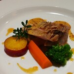 サーラ・マンジェ・ドゥ・クール  - 