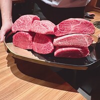 中目黒焼肉 登牛門 - 