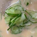 うどんCafe はらだ - 板倉名産きゅうりもたっぷりと！