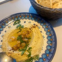 Trattoria Tabule - ひよこ豆のディップ”フムス”