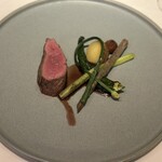 313388823 - 蝦夷鹿のレアローストと野菜か