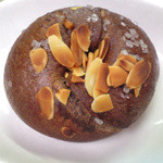 テコナ　ベーグルワークス - ショコラオレンジピール250円