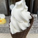 米田牧場 みるく屋 - ソフトクリームワッフル350円