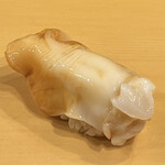 鮨駒 - 岩手のイシカゲ貝握り