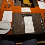 レストラン夢時庵 - テーブル