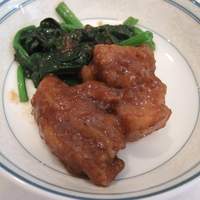 中国料理 皇家龍鳳 - スペアリブの中国黒豆味噌煮　野菜添え