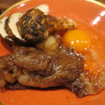 鳥茂 - すき焼き、松茸で巻いて2