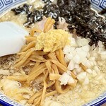 煮干し中華そば 山形屋 - 背脂生姜醤油ラーメン