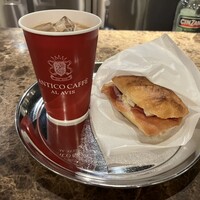 IN DISH - 生ハムとクリームチーズのサンド＆caffè e llatte