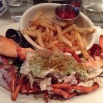 Fish - メイーン州から直に仕入れているロブスターは新鮮で味噌が緑色です・・・