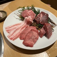 近江うし焼肉 にくTATSU 銀座店 - 