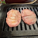 スタミナ園 - 厚切りタン