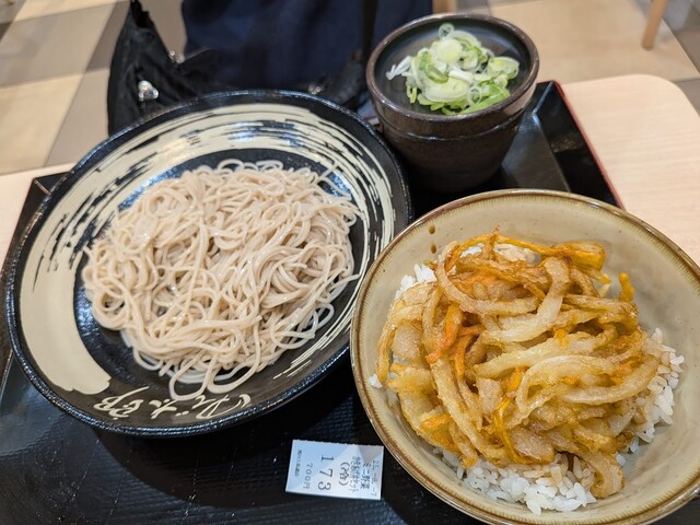 もつ次郎 旭川1条通13丁目店 - 旭川（もつ鍋）の写真