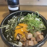 らーめん二男坊 - 玉子は最初から割れている！