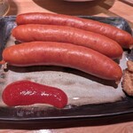 居酒屋 ヨーテル - 激辛チョリソー（450円）に、ハイサイソースを添えて。これが合う！！