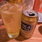 居酒屋 ヨーテル - お土産のインカコーラでキンミヤを割る。