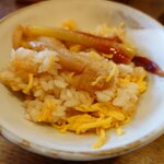 釜めし菜時記 さき亭 - 一杯目、おこげはうっすら