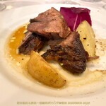 ガストロノミア ヨシ - ヨシさんでいただくのは初めて ラム肉のステーキ（激うま，イヤ激ひつじーお後がよろしいようで）