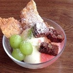 カフェキネマ - 太陽の恵みパフェ