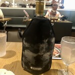 マンゴツリーカフェ - チリワインにジャケットを着せました