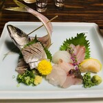 奥湯河原温泉　加満田 - 地魚の刺身。尾長鯛、縞鯵、イサキなど7種盛り