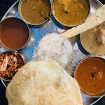 Indian Street Food & Bar GOND - 