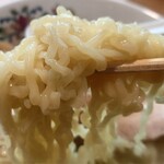 喜一 - 中太縮れ麺。