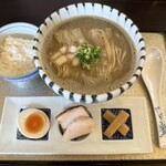 麺屋 八っすんば - 