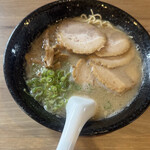 らーめんと石焼めし 若虎 - 