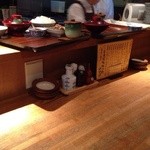 ひろや - 201410  ひろや 店内（座席より右まわり）⇒