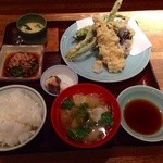 ひろや - 201410  ひろや  ★本日のおすすめ定食（780円）★穴子天ぷらと野菜天4点盛