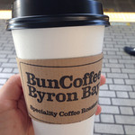 Bun Coffee Byron Bay - 2014年10月7日 カフェオレM 400円。