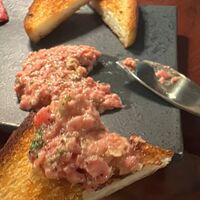 カルネジーオ イースト - 