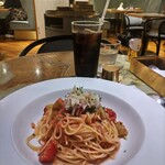 bistrocafe THE FLOWER TABLE - 