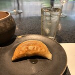 イチリン ハナレ - 餃子にはハイボールをペアリング