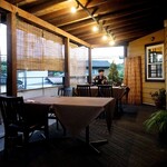 森Q - 愛犬同伴可能な屋根付き屋外席（ベランダ席）