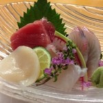 輝咲 - 彩りきれい、大根も花を添える