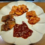 焼肉ニクニコ - ホルモン