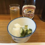 とん平 - お新香で一杯