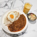 Asian N Restaurant & Bar Guruka Kitchen