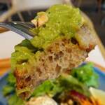 BLUE SIX COFFEE - アボカドトースト