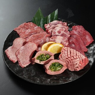 推薦超值套餐◎含飲料無限暢飲的套餐從5,000日圓起